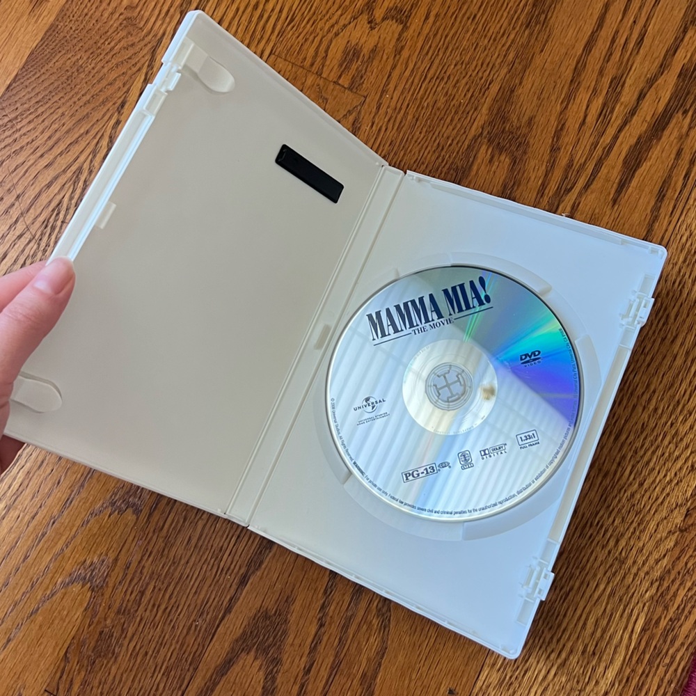 💿UNIVERSAL: “Mamma Mia!” the movie, full screen, DVD in original case. - Picture 4 of 6